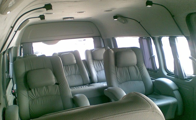 10 Seater Toyota Commuter